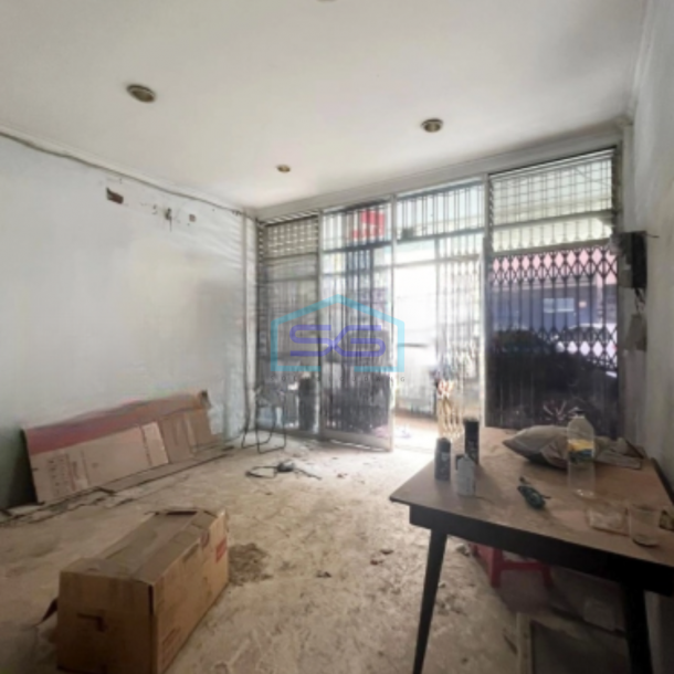 Dijual Ruko 3 Lantai Luas Bangunan  222 m² Lokasi Petojo Jakarta Pusat-1