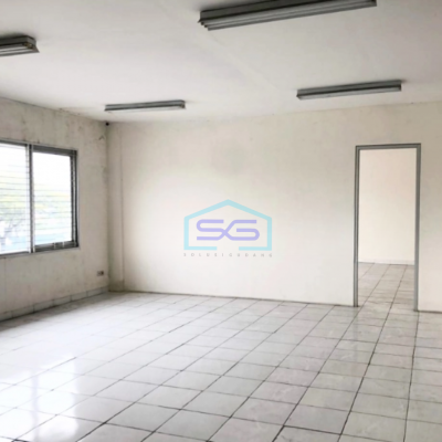 Dijual Gudang Bebas Banjir Luas Bangunan 1391 m2 Lokasi Cikarang Bekasi