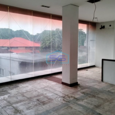 Dijual Gedung Kantor 3 Lantai Luas Tanah  635 m² Lokasi Kemang Jakarta Selatan