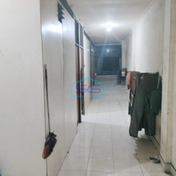 Disewakan Ruko Luas Bangunan 300 m² Lokasi Strategis di Tubagus Angke Jakarta Barat-2