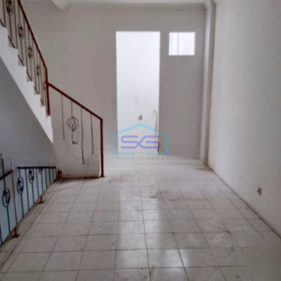 Disewakan Ruko Luas Bangunan 272 m² Lokasi Strategis di Muara Karang Jakarta Utara