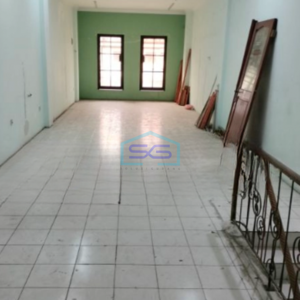 Disewakan Ruko Luas Bangunan 272 m² Lokasi Strategis di Muara Karang Jakarta Utara-2