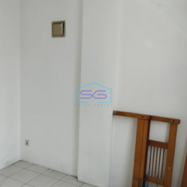 Disewakan Ruko Luas Bangunan 272 m² Lokasi Strategis di Muara Karang Jakarta Utara-1