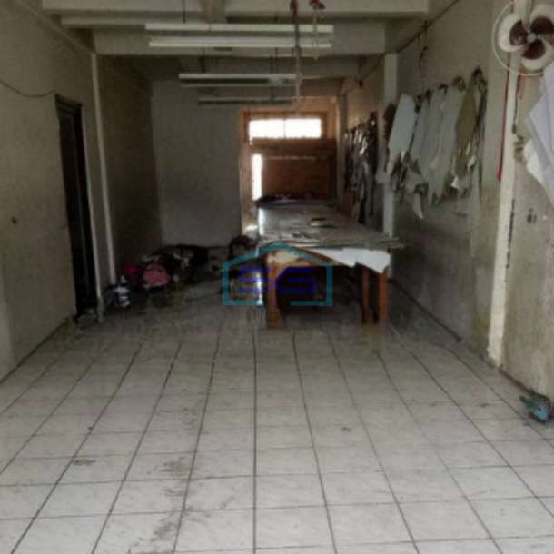 Dijual Ruko Lokasi Strategis Luas Bangunan 204 m² di Jembatan Lima Jakarta Barat-1