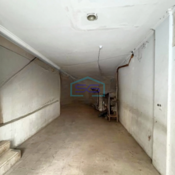 Dijual Ruko Murah 3 Lantai Luas Bangunan  222 m² Lokasi Petojo Jakarta pusat-4