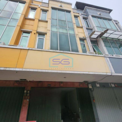 Dijual Ruko Lokasi Strategis di Bandengan Jakarta Utara Luas Bangunan 270 m²