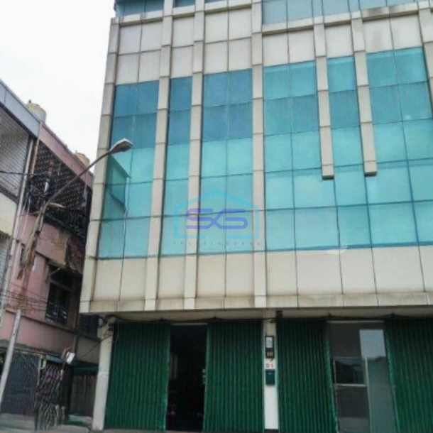 Dijual Ruko Sudah Direnovasi Lokasi Strategis di Greenville Taman Ratu Jakarta Barat Luas Bangunan 181 m²-1