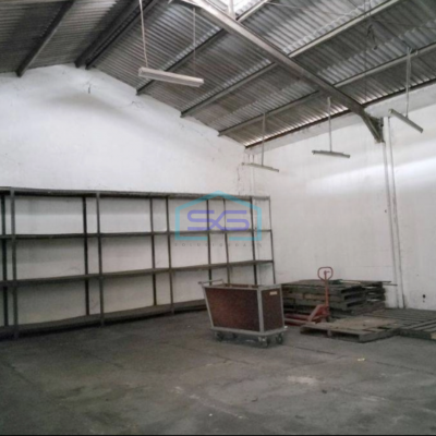 Dijual Kantor Luas Tanah 804 m² Lokasi Strategis di Pinggir Jalan Raya Kemayoran Jakarta Pusat