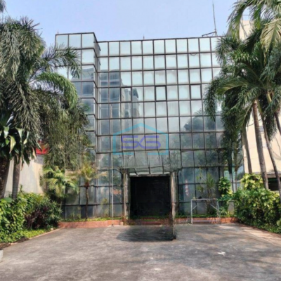 Dijual Kantor Luas Tanah 804 m² Lokasi Strategis di Pinggir Jalan Raya Kemayoran Jakarta Pusat