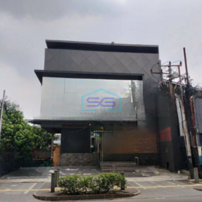 Dijual Kantor 3 Lantai Luas Tanah 635 m² Lokasi di Kawasan Premium Kemang Jakarta Selatan-2