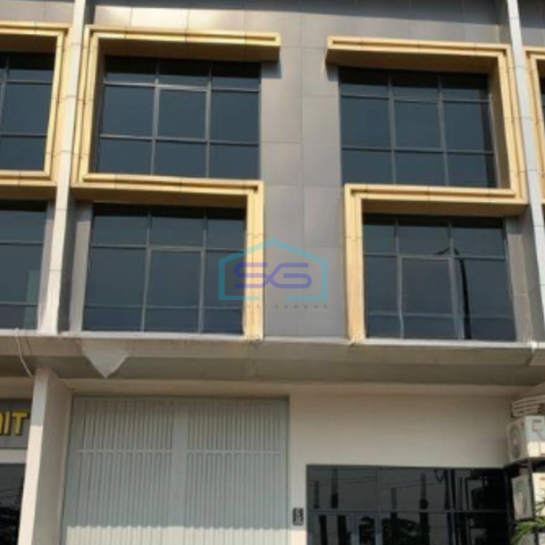 Disewakan Gudang Plus Kantor Akses Container Luas Tanah 270 m² di Kotabumi Tangerang-1
