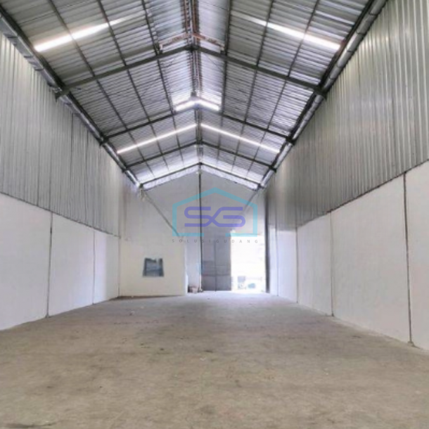 Disewakan Gudang Full Loading Dock di Kapuk Jakarta Utara Luas Tanah 380 m² Bebas Banjir-1