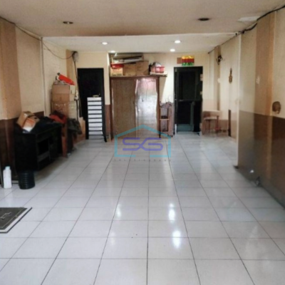 Disewakan Ruko Luas Bangunan  283 m² Lokasi Strategis di Grogol Petamburan