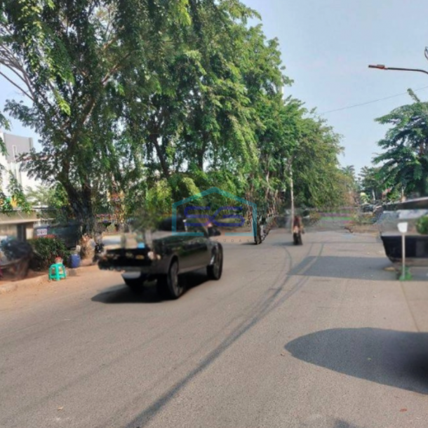 Disewakan Ruko 3 Lantai Cocok Untuk Usaha Lokasi Strategis di Taman Palem Jakarta Barat-1