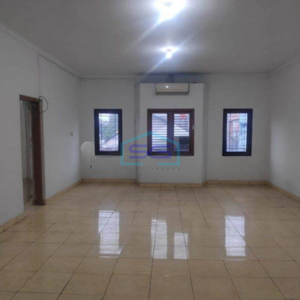 Dijual Ruko Luas dan Besar Siap Pakai Nihh!! di Taman Kopo Indah 3 Bandung LT 208m2-3