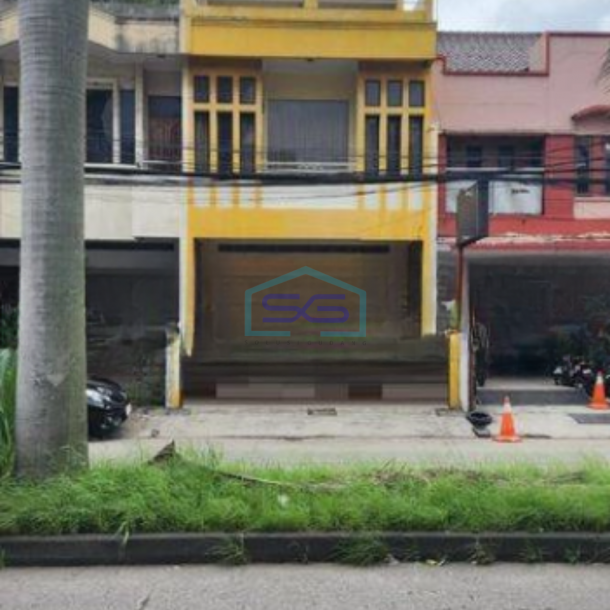 Dijual Ruko 3 Lantai di Taman Kopo Indah 2 Bandung LB 300m2-1