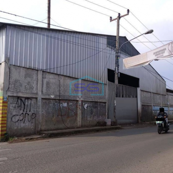 Disewakan Gudang Lokasi Strategis Akses Kontainer 40 feet di Terusan Kopo Bandung LB 1000m2-1