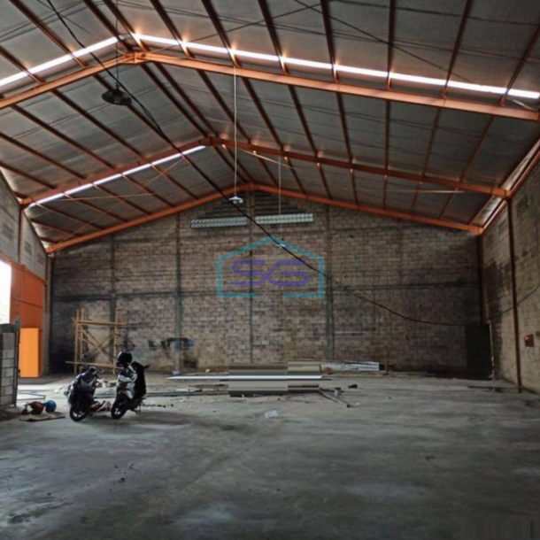 Disewakan Gudang Kawasan Industri Akses Tronton 40 Feet di Sadang Rahayu Bandung LB 450m2-3