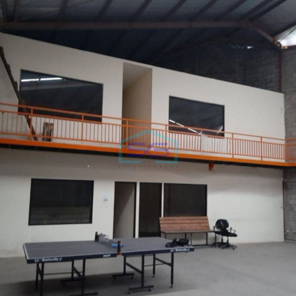 Disewakan Gudang Kawasan Industri Akses Tronton 40 Feet di Sadang Rahayu Bandung LB 450m2-2