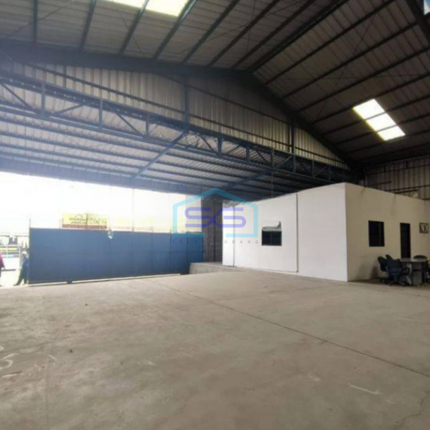 Dijual Gudang Narogong Bantar Gebang Bekasi Akses Container Luas 1100m2-1