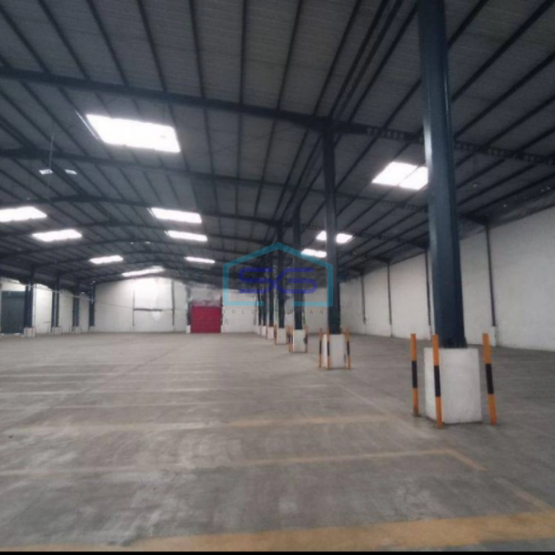 Disewakan Gudang Loading Dock LB 11000m2 Di Daerah Gunung Putri Bogor-2