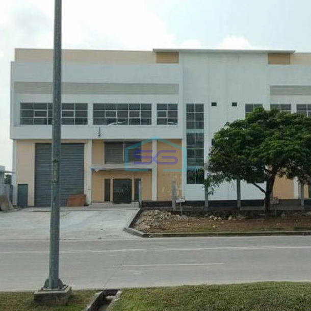 Disewakan Gudang Baru Ada 2 unit di Kkawasan Industri Delta Silicon 8 lippo Cikarang Bekasi LT 2400m2-1