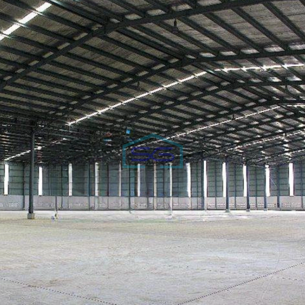 Disewakan Gudang Full Loading Dock dan Dock Leveler di Kawasan Industri KITIC Cikarang Bekasi LB 8178m2-1