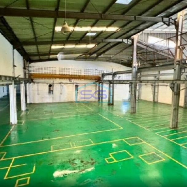 Dijual Gudang Ada Crane di Kawasan Industri Jababeka Cikarang Bekasi Luas Tanah 2720m2-4