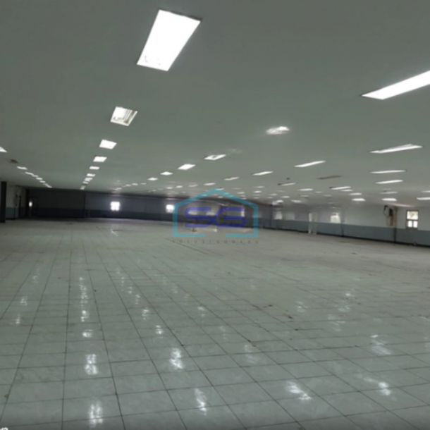 Disewakan Gudang Lahan Luas Bangunan 1728m2 Kawasan Industri Jababeka Cikarang Bekasi-3