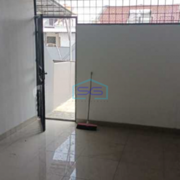 Disewakan Segera Ruko 3 Lantai di Cengkareng Jakarta Barat LB 200m2-1