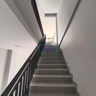 Disewakan Ruko 3 Lantai Luas Bangunan 243m2 di Kosambi Tangerang