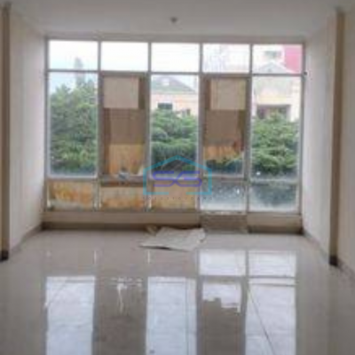 Disewa Ruko di Taman Surya Jakarta 3 lantai