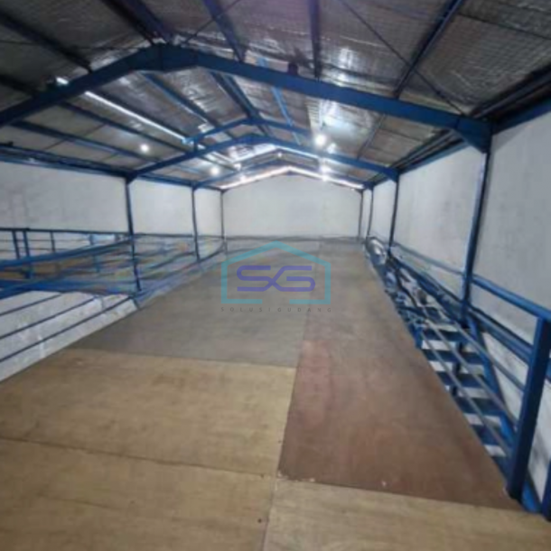 Disewakan Gudang Siap Pakai Ada Kantor Luas Bangunan  660 m² di Kalideres Jakarta Barat-3