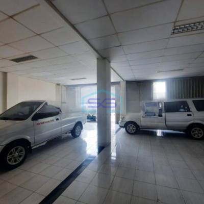 Disewakan Gudang 3 Lantai Luas Bangunan  640 m² di Kebayoran Baru Jakarta Selatan-2