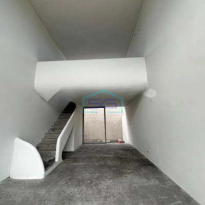 Disewakan Ruang Usaha Luas Bangunan 110 m2 Lokasi Badung Bali