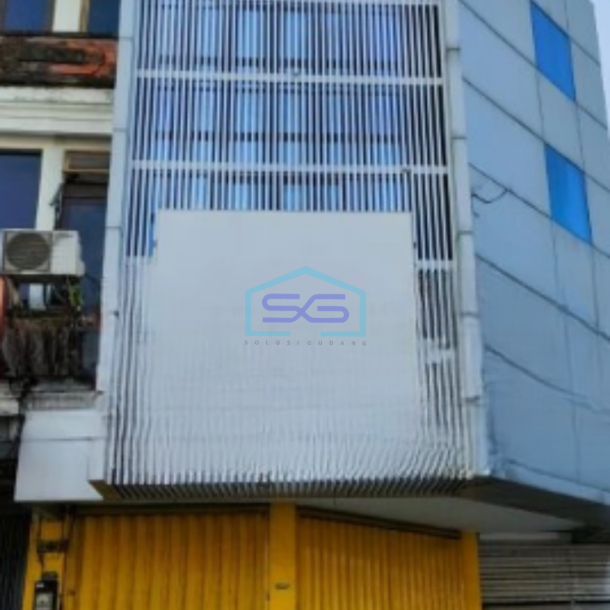 Disewakan Ruko 3 Lantai Luas Bangunan 284 m² Lokasi Denpasar Bali-1