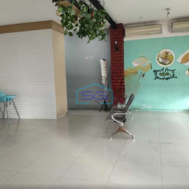 Disewakan Ruko 3 Lantai Luas Bangunan  250 m² Lokasi Badung Bali-1