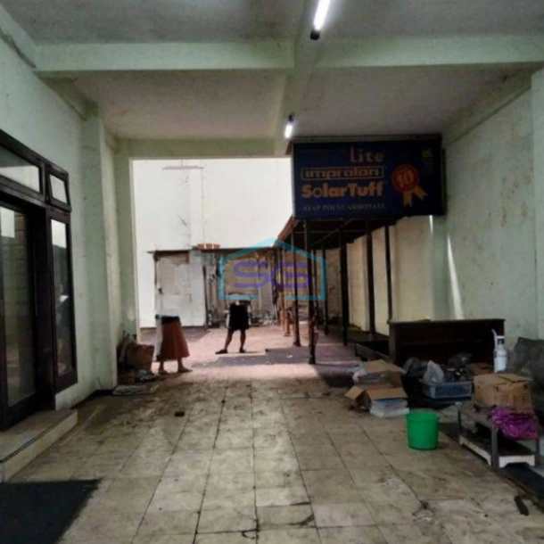Disewakan Gudang Plus Kantor 2 Lantai Di Ubung Denpasar LT 300m2-3