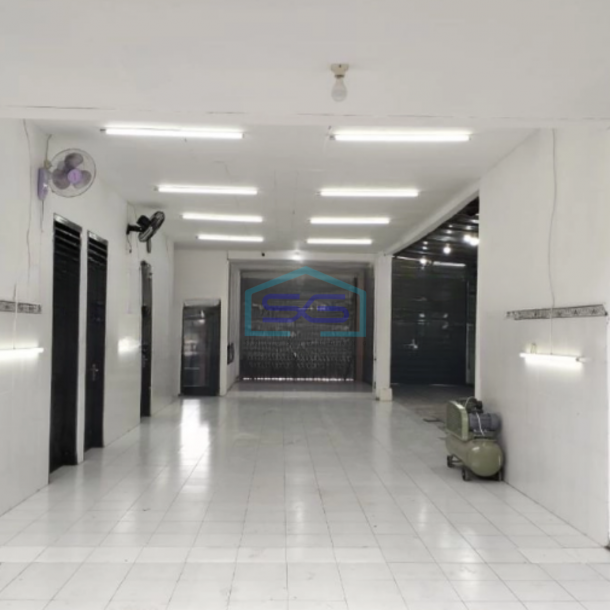 Dijual Gudang Luas Bangunan 400 m² Lokasi Ubung Kaja Denpasar Bali-1