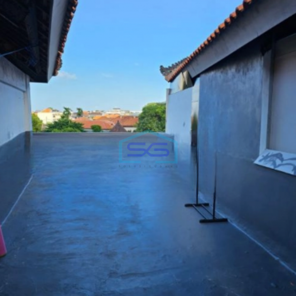 Disewakan Ruko Siap Pakai Luas Bangunan 400 m2 Lokasi Kuta Badung Bali-1