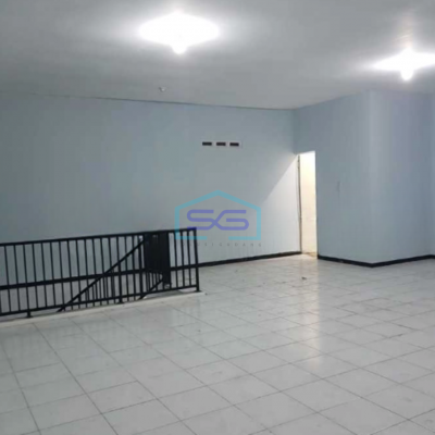 Dijual Ruko 2 Lantai Lokasi Strategis Luas Bangunan  165 m² di Nginden Surabaya