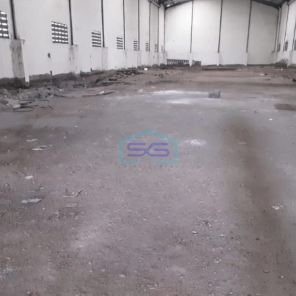 Dijual Gudang Akses Container 40 Feet Luas Bangunan 1000 m² Lokasi Gresik Jawa Timur-1