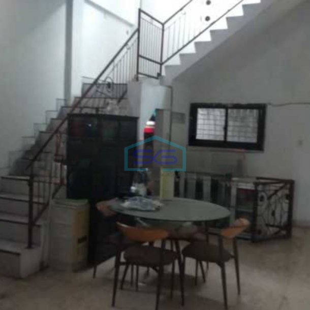 Dijual Ruko Lokasi Strategis di Tidar Surabaya-3