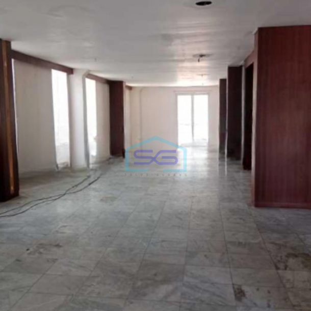 Disewakan Ruko 3 Lantai Luas Bangunan  537 m² Lokasi Surabaya Kota-2