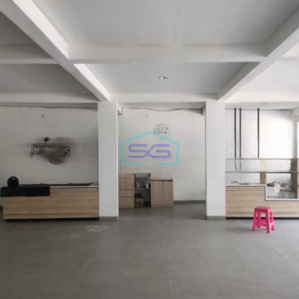Disewakan Ruko Luas Tanah 300 m² 2 Lantai di Surabaya Kota-3