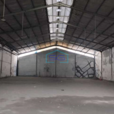 Disewakan Gudang Luas Bangunan  980 m² Lokasi Margomulyo Surabaya