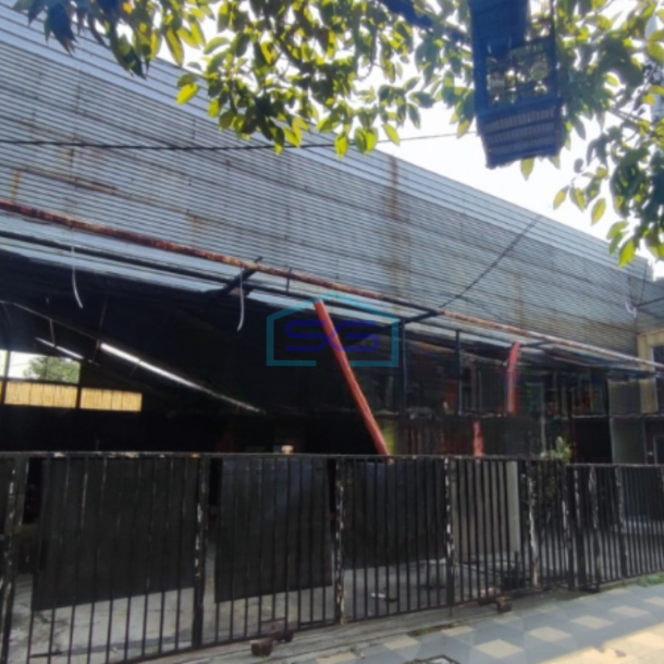 Dijual Ruang Usaha Lokasi Strategis Luas Tanah 758 m² di Surabaya-1