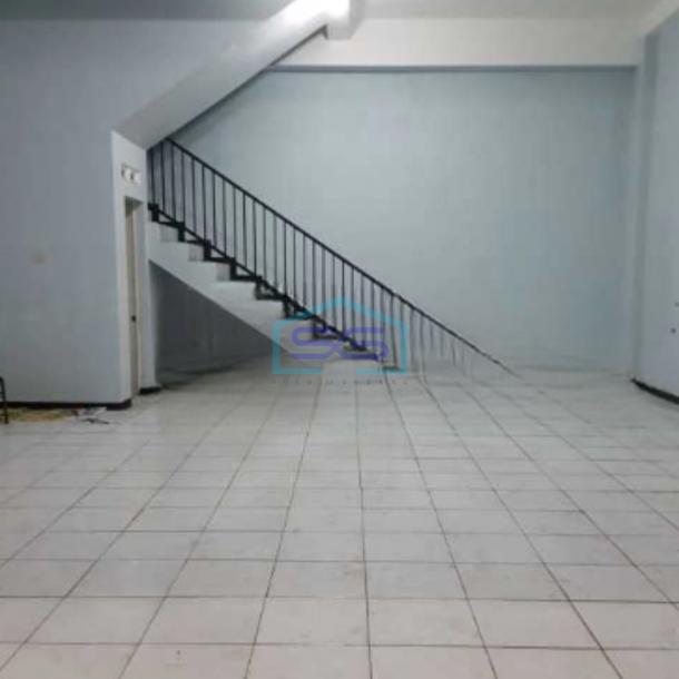 Dijual Ruko Lokasi Strategis Luas Tanah 150 m² di Nginden Surabaya-2