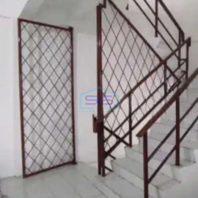 Dijual Ruko Area Parkir Luas Lokasi Surabaya Kota Kondisi Bangunan Bagus