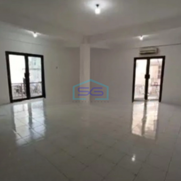 Dijual Ruko Area Parkir Luas Lokasi Surabaya Kota Kondisi Bangunan Bagus-3